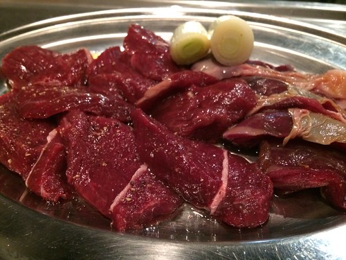 蝦夷鹿セット(芯玉、モモ、バラ)＠焼きジビエ 罠