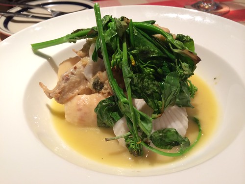 本日の地鶏と竹の子、菜の花、姫ホタテのココット焼き@神楽坂ワイン食堂