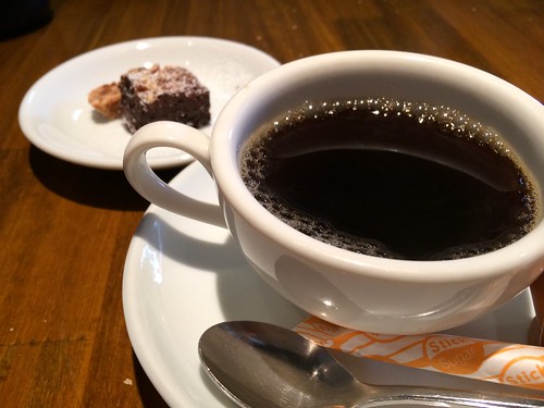 カフェと小菓子＠プルーニャ