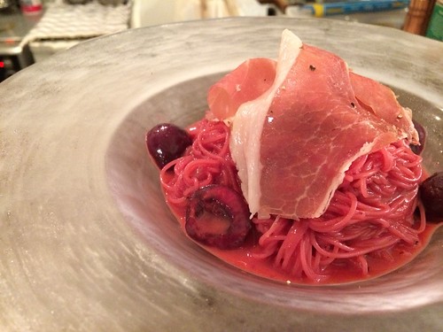 ピンクに染まった冷製パスタ「アメリカンチェリーのカッペリーニ」が妖艶すぎる！＠ペルラヴィータ 十号坂（笹塚）