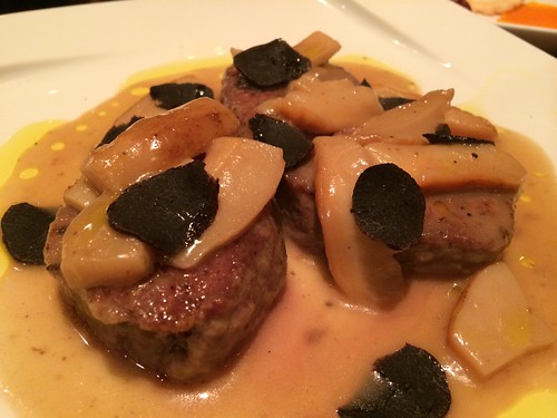 フォアグラとフレッシュポルチーニのソテー黒トリュフとともに＠タブリエ