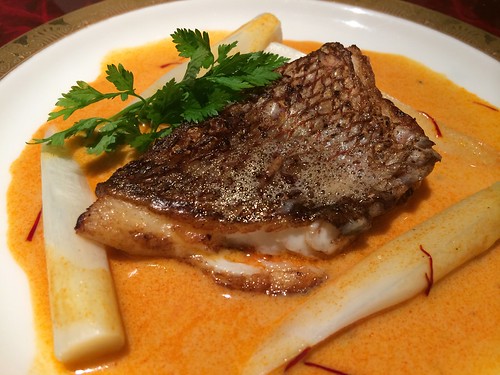 メインの鯛のポワレ＠アントニオ デル ポライオーロ