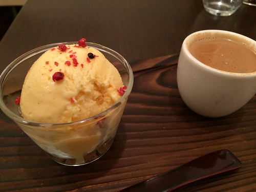 アイスクリームとミルクチャイ@ベーシス エー