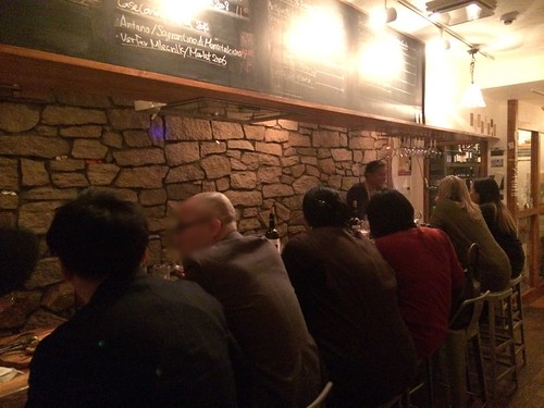 カウンターは満席なの。＠フェーガト・フォルテ