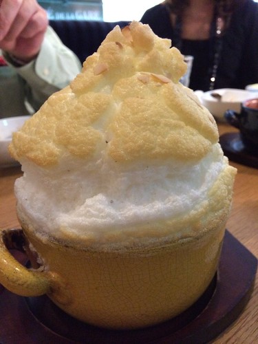 すずきとほうれん草のアーモンドパートココット@貝殻荘 サクラテラス店