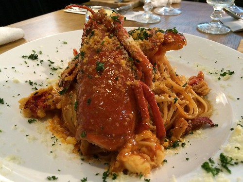 オマールエビの濃厚トマトソースリングイーネ@貝殻荘 サクラテラス店