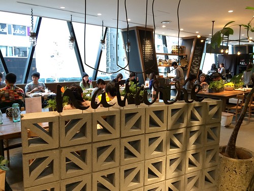 「niko and ... TOKYO」２Fに併設されたポートランド発の人気店。デリ風ランチでオシャレに美味しく！＠ナヴァー（明治神宮前/原宿）