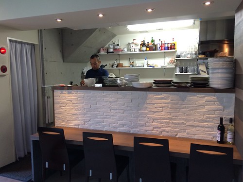 シェフがいるカウンター@ビズ 神楽坂