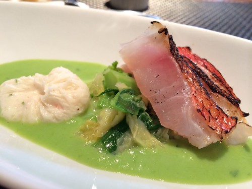 前菜　金目鯛の炙りとホタテのすり身のグリンピースソース@エテ
