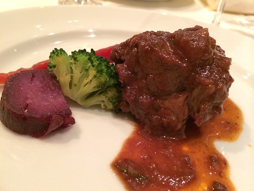 グーラッシュ(牛肉の煮込みパプリカ風味)@オステリアトット