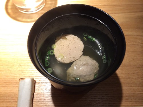 お通しはつみれ汁＠Sake Fun ぞっこん。