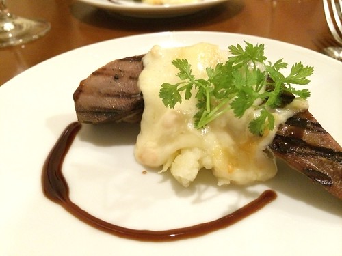 牛タンの炭火焼き＠アンブラ