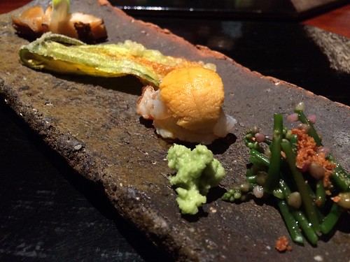 手前がつるむらさきの花＠不風流