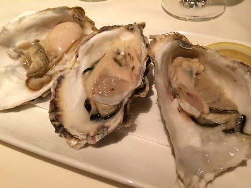 3種の生牡蠣食べ比べ＠オステリア・トット