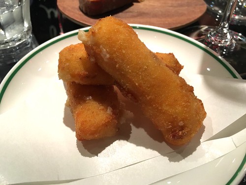 ユーゴ デノワイエ