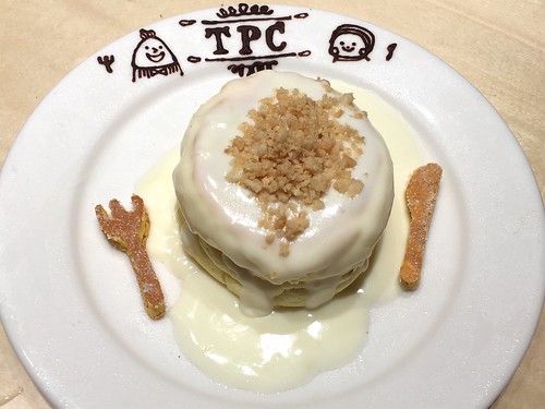 レインボーパンケーキ