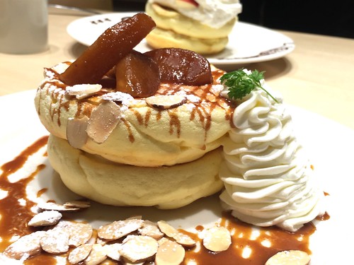 レインボーパンケーキ