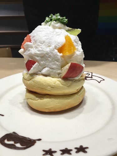 レインボーパンケーキ