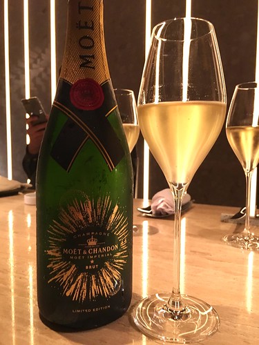 ノマド グリル ラウンジ