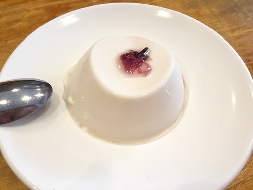 ビストロ ミルエテ