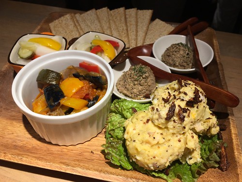 ギョーザシャック