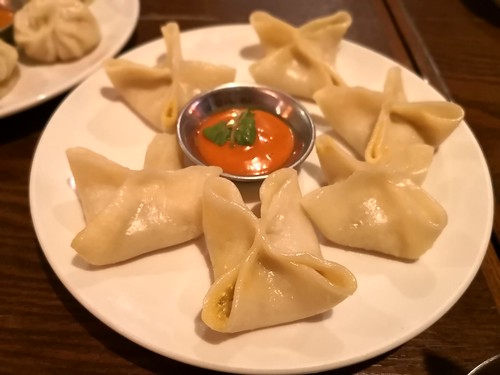 オリエンタルテーブルAMA