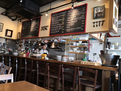 ビストロ ラキュイエール