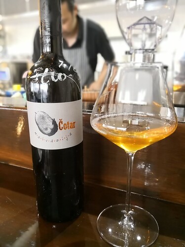 クイントクアトロ