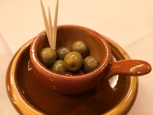 ビストロ コティディアン