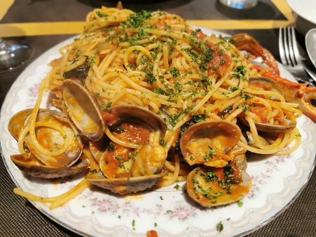 トラットリア イル デスティーノ