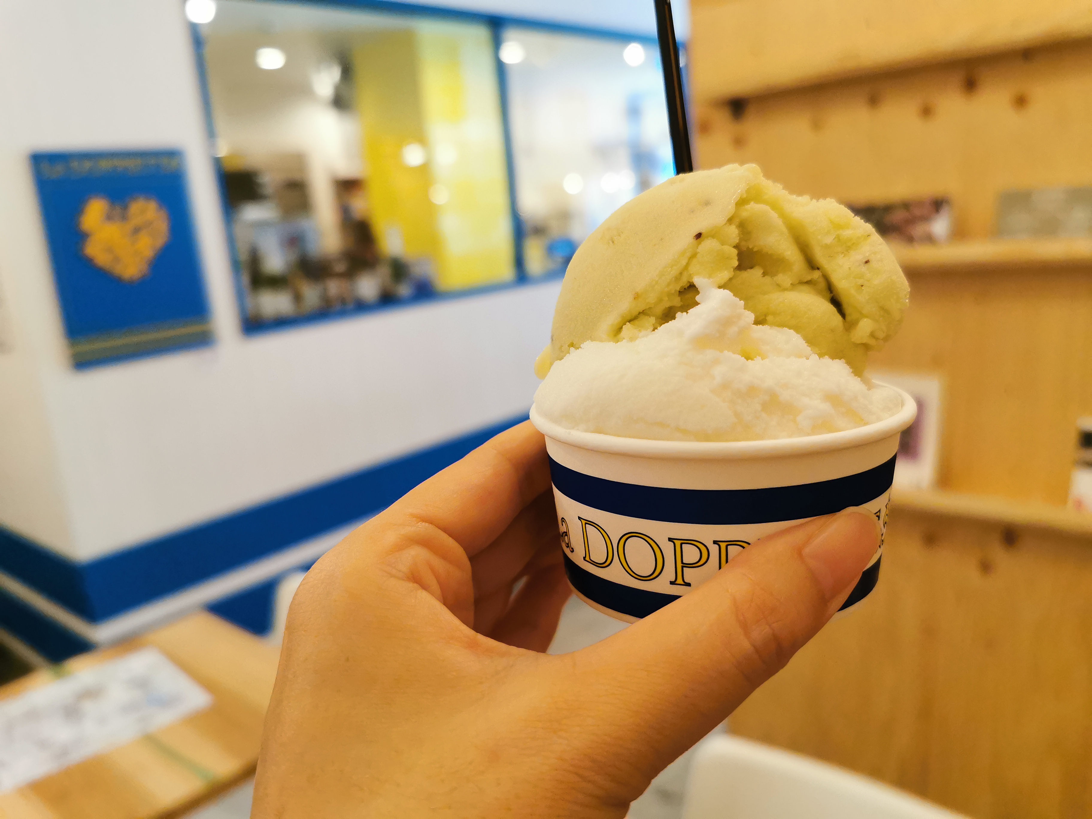 【熱海】La DOPPIETTA＠シェア店舗RoCAにあるジェラード屋さん