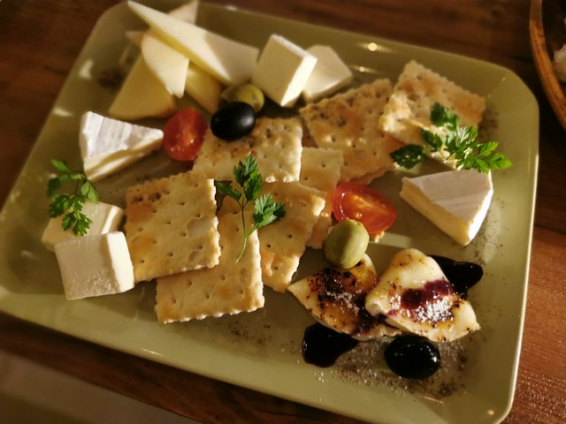 cafe garage Dogberry