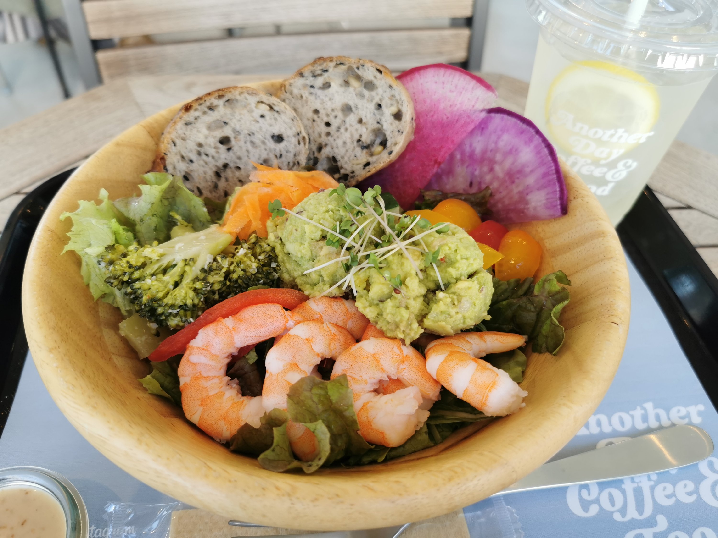 【鎌倉】ANOTHER DAY KAMAKURA＠ランチ＆リモートワークで利用、Wi-Fi完備で居心地がよいベジカフェ。