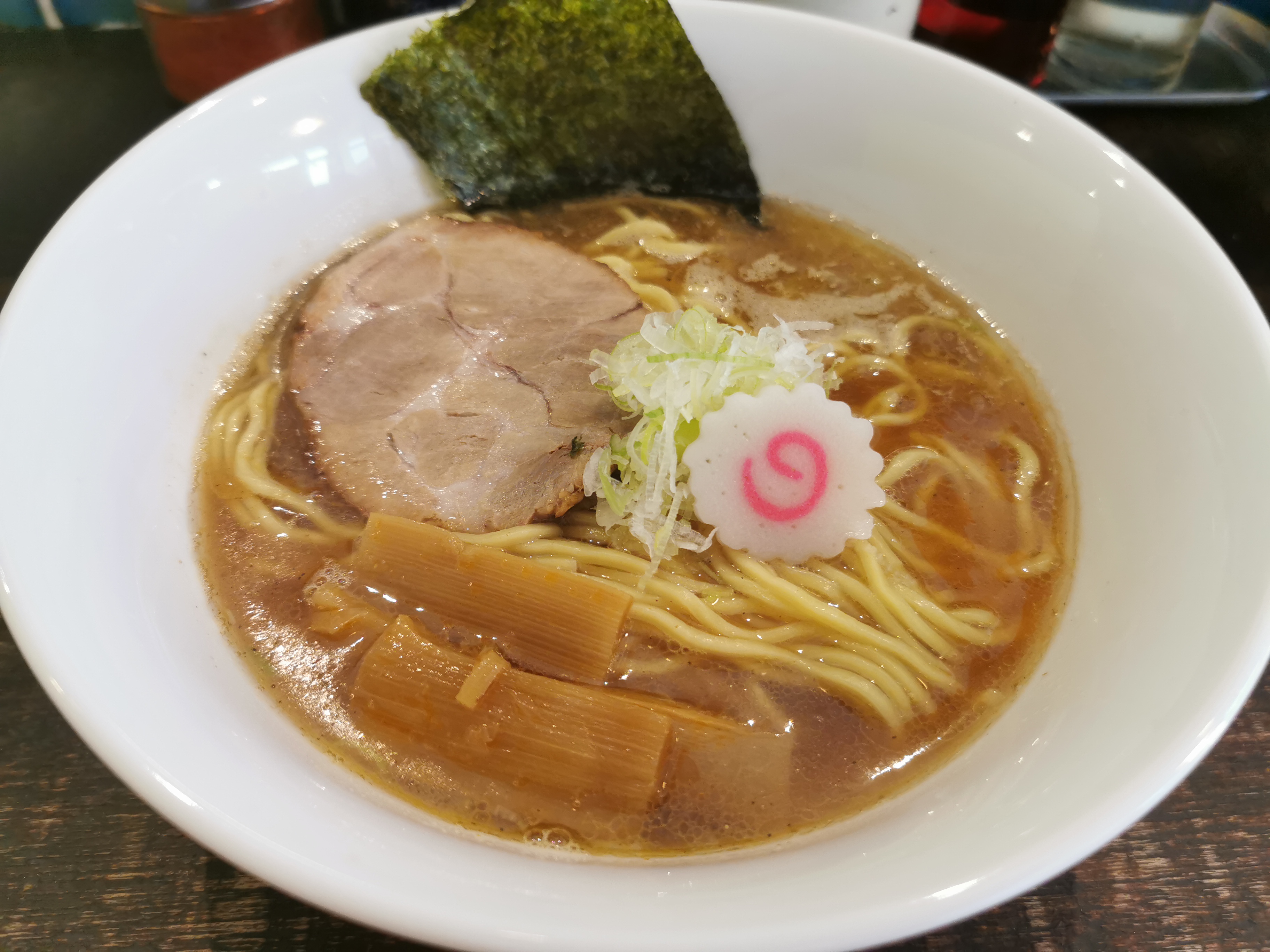 【鎌倉】太陽堂＠朝7:00から営業。店主の接客がここちよい、ほっこり魚介系ラーメン。