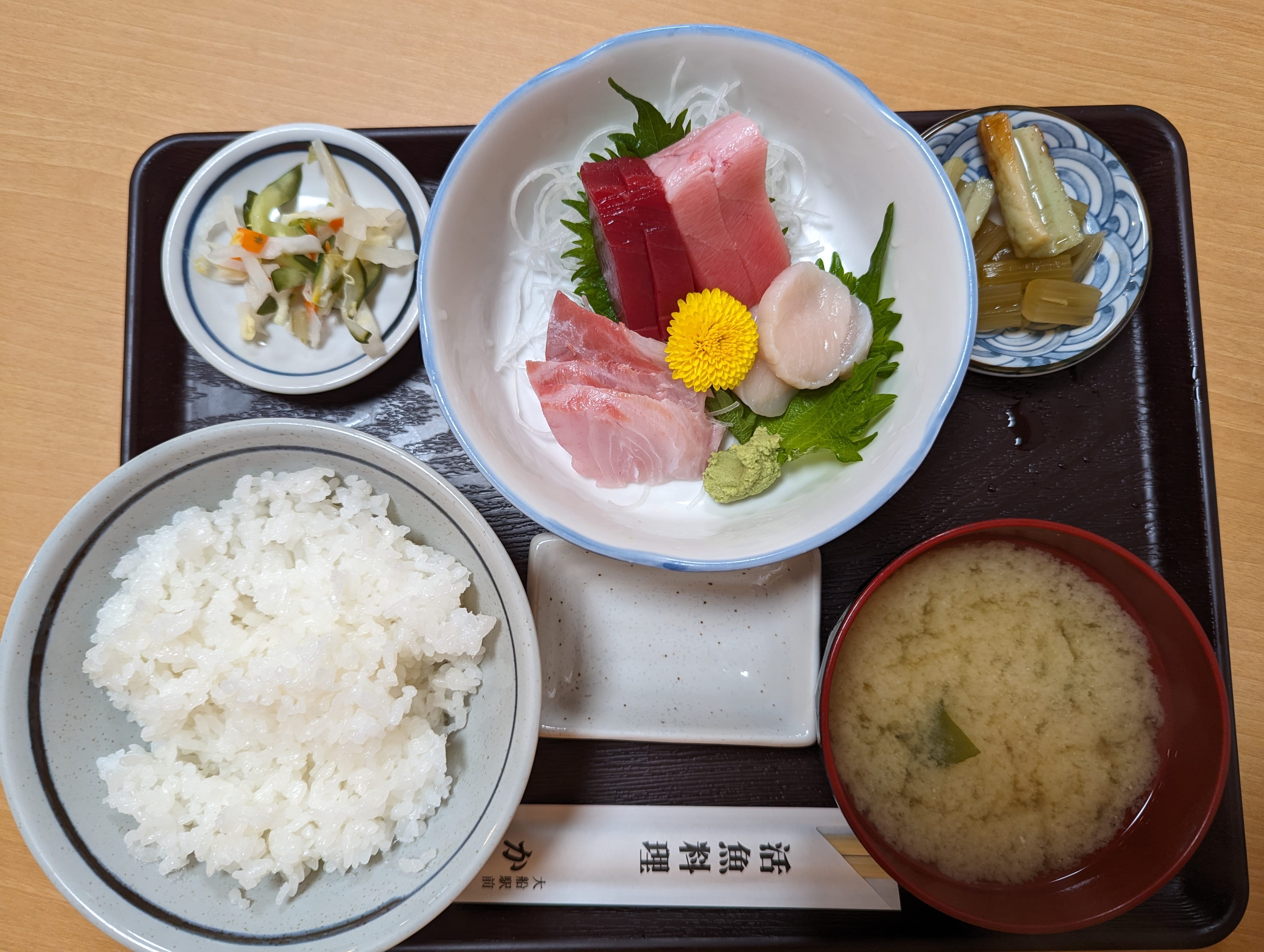 【大船】かんのん（観音食堂）＠新鮮な魚介類を楽しめる！昼飲みしたくなる単品メニューも充実。