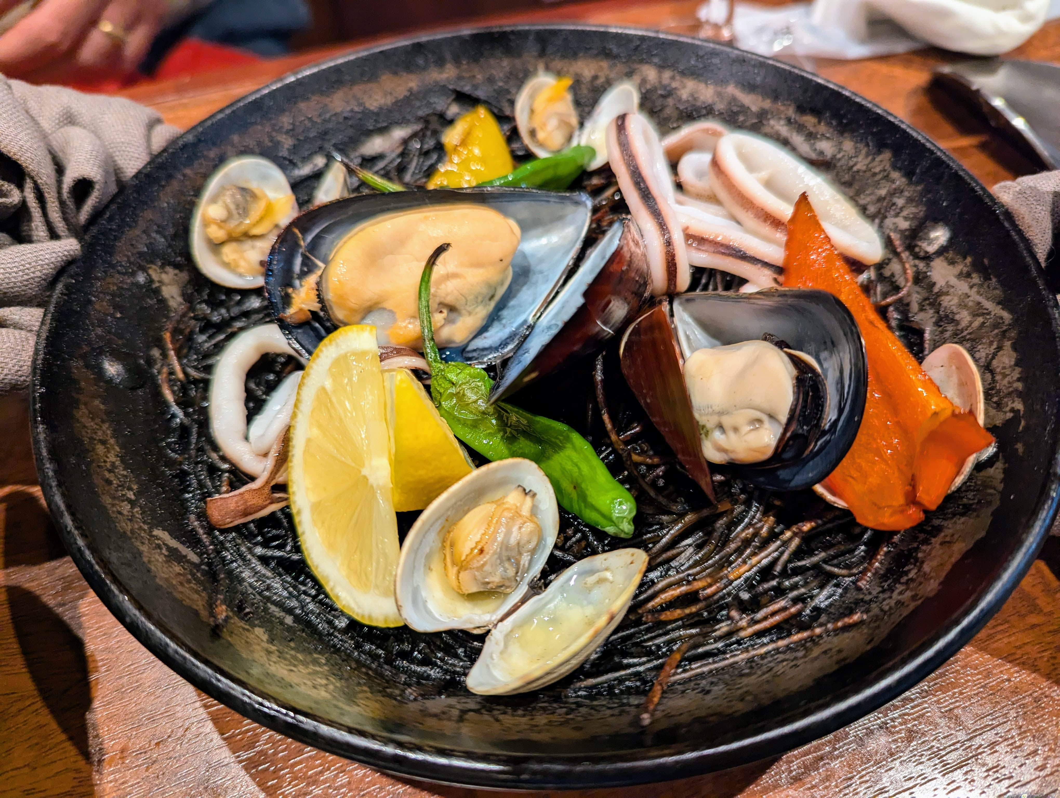 【横浜】EX yokohama＠カウンター席で楽しむ！スタイリッシュなスペインバル